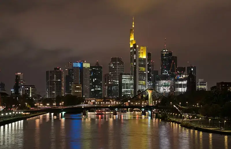 Umzugsunternehmen in Frankfurt am Main Ihre Umzugsfirma Starke Arme für einen erstklassigen Umzugsservice